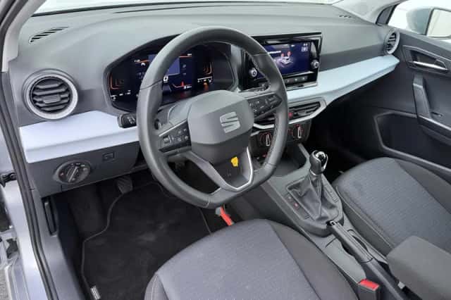SEAT Ibiza (2024) thumbnail 3