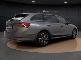 Škoda Octavia (2022) thumbnail 5