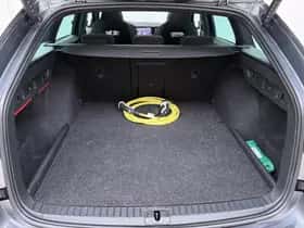 Škoda Octavia (2022) thumbnail 8