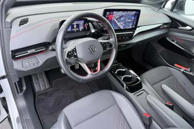 Volkswagen ID.5 (2023) thumbnail 4
