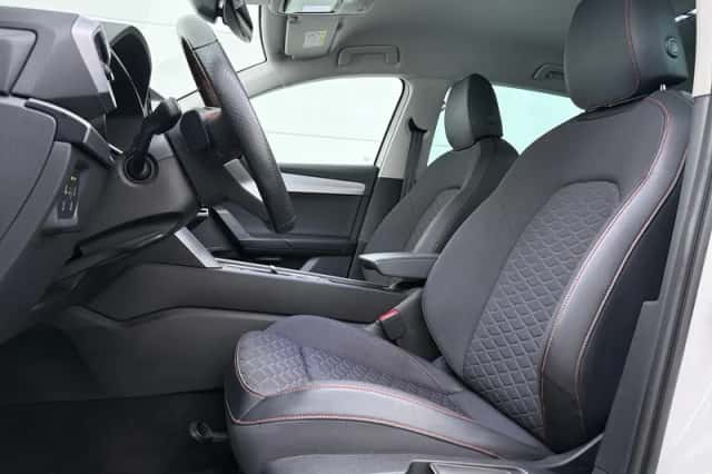 SEAT Leon (2023) thumbnail 4