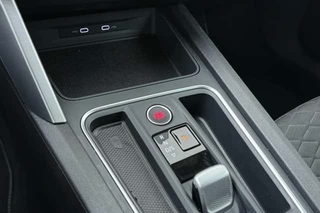 SEAT Leon (2020) thumbnail 12