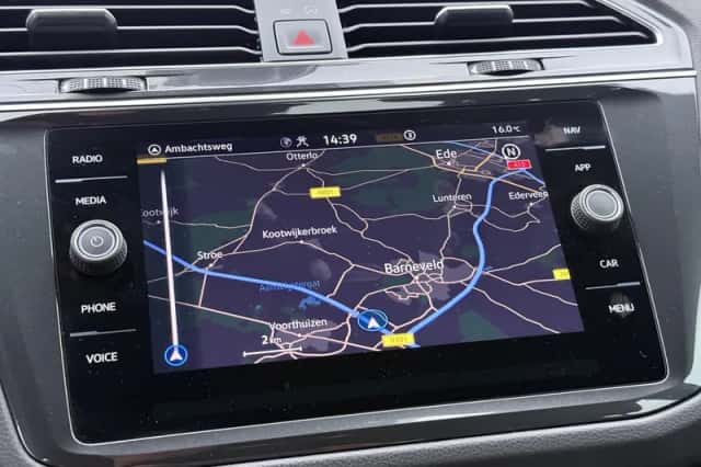 Volkswagen Tiguan (2021) thumbnail 9