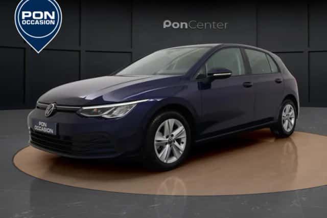 Volkswagen Golf (2023) thumbnail 2