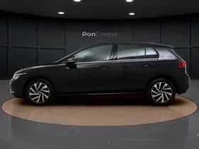 Volkswagen Golf (2023) thumbnail 6