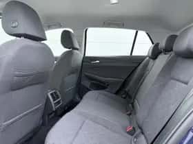 Volkswagen Golf (2024) thumbnail 7