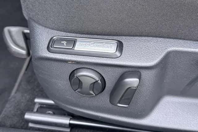 Volkswagen Passat (2022) thumbnail 7