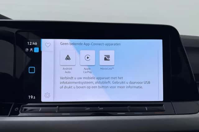 Volkswagen Golf (2022) thumbnail 9