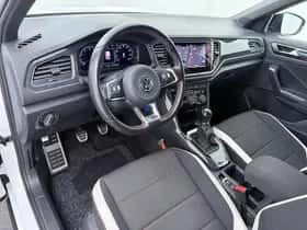 Volkswagen T-Roc (2018) thumbnail 3