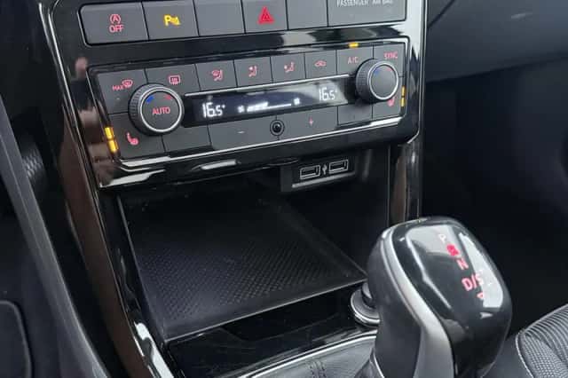 Volkswagen T-Cross (2020) thumbnail 13