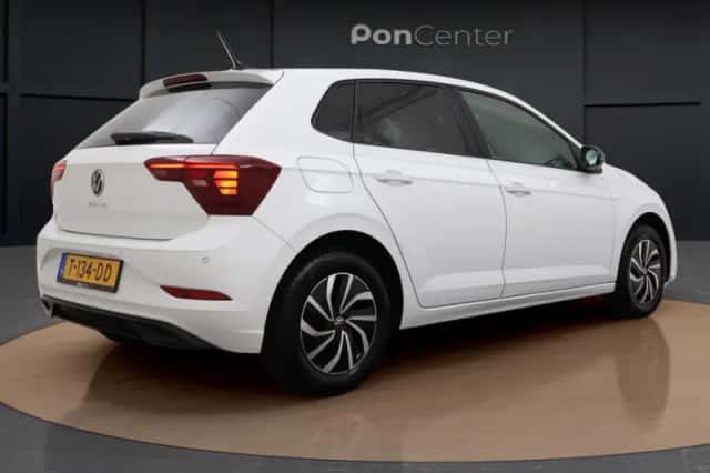 Volkswagen Polo (2023) thumbnail 6