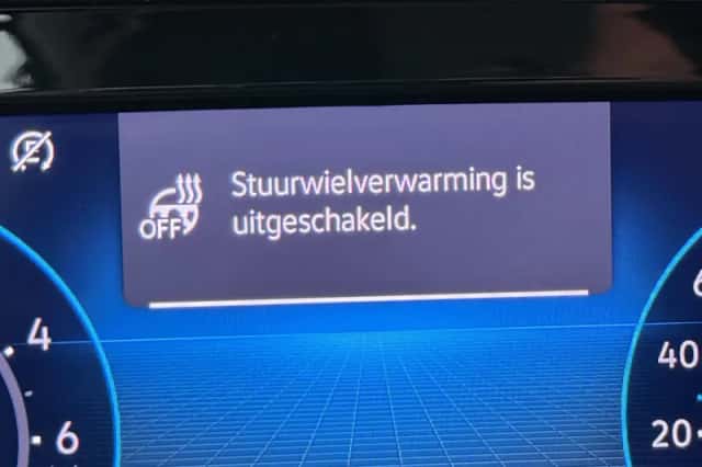 Volkswagen Golf (2023) thumbnail 12