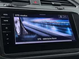 Volkswagen Tiguan (2022) thumbnail 11