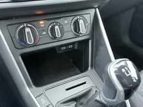 Volkswagen Polo (2022) thumbnail 11
