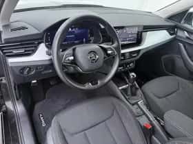 Škoda Kamiq (2023) thumbnail 3