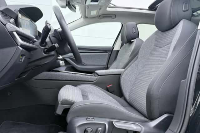 Škoda Superb (2024) thumbnail 5