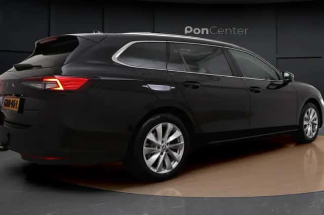 Škoda Superb (2024) thumbnail 6