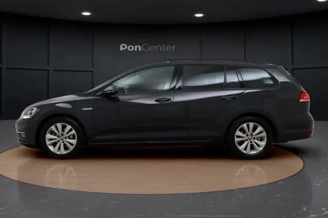 Volkswagen Golf (2020) thumbnail 6