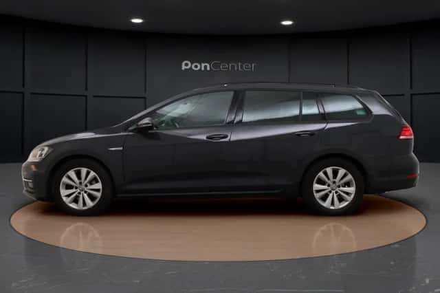 Volkswagen Golf (2020) thumbnail 6