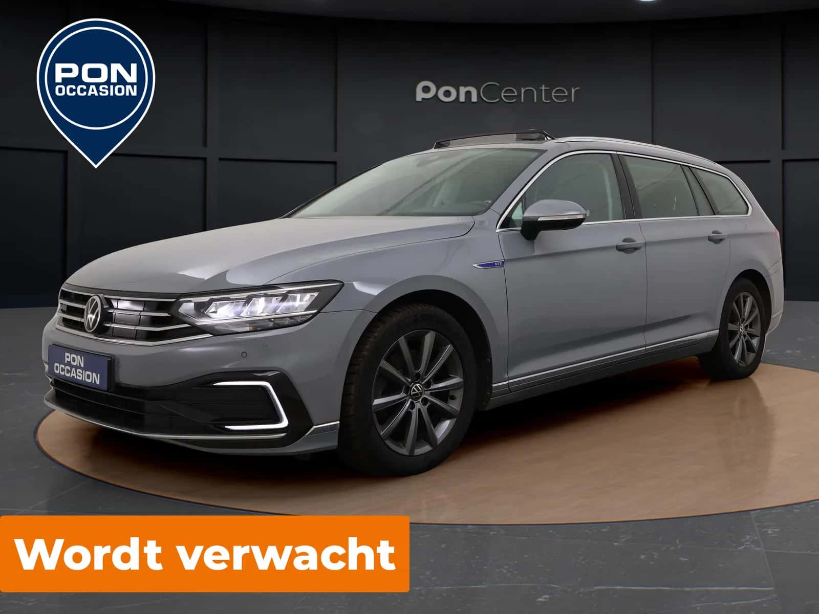 Volkswagen Passat (2022) — foto 1