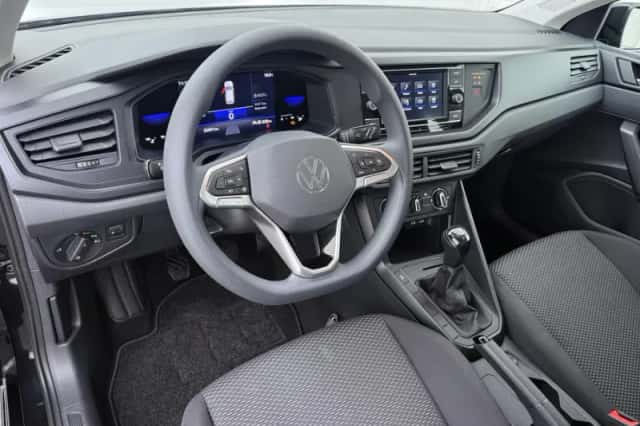 Volkswagen Polo (2022) thumbnail 4