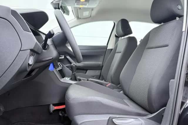 Volkswagen Polo (2022) thumbnail 5