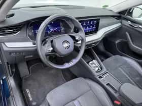 Škoda Octavia (2022) thumbnail 3