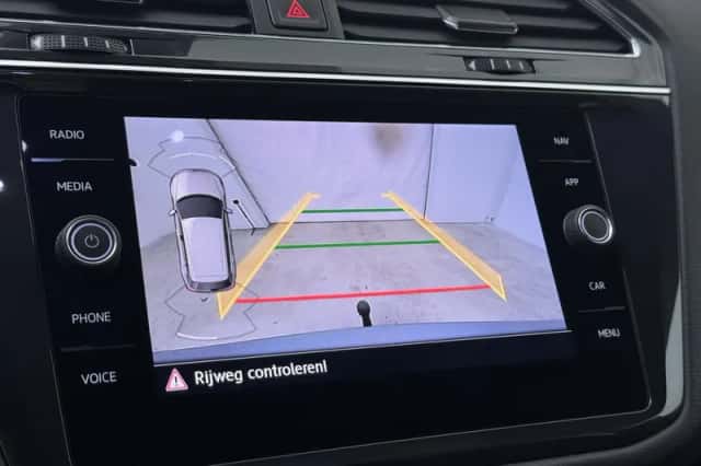 Volkswagen Tiguan (2019) thumbnail 15