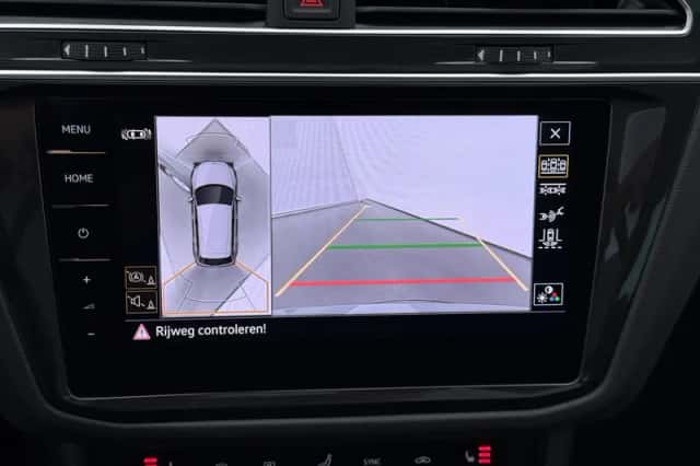 Volkswagen Tiguan (2023) thumbnail 12