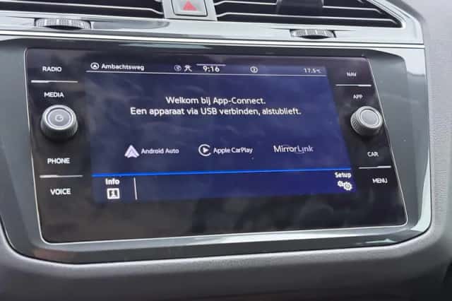 Volkswagen Tiguan (2021) thumbnail 11