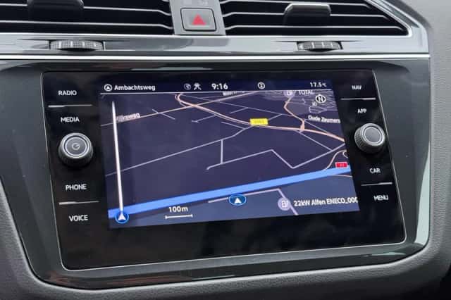 Volkswagen Tiguan (2021) thumbnail 9