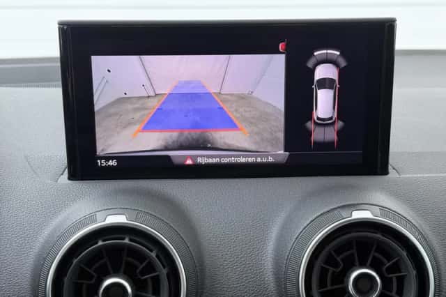 Audi Q2 (2021) thumbnail 11