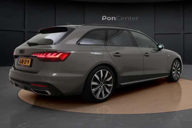 Audi A4 (2024) thumbnail 5