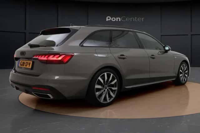 Audi A4 (2024) thumbnail 6