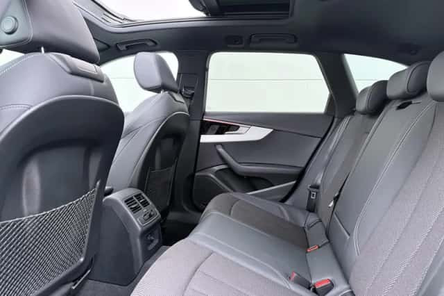 Audi A4 (2024) thumbnail 7
