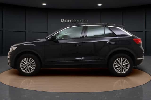 Volkswagen T-Roc (2022) thumbnail 6
