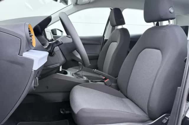SEAT Arona (2024) thumbnail 5