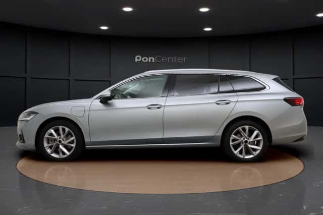 Škoda Superb (2025) thumbnail 6
