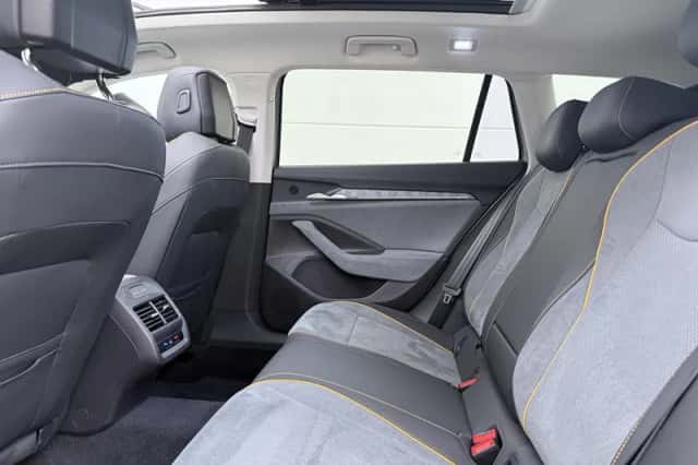 Škoda Superb (2025) thumbnail 7
