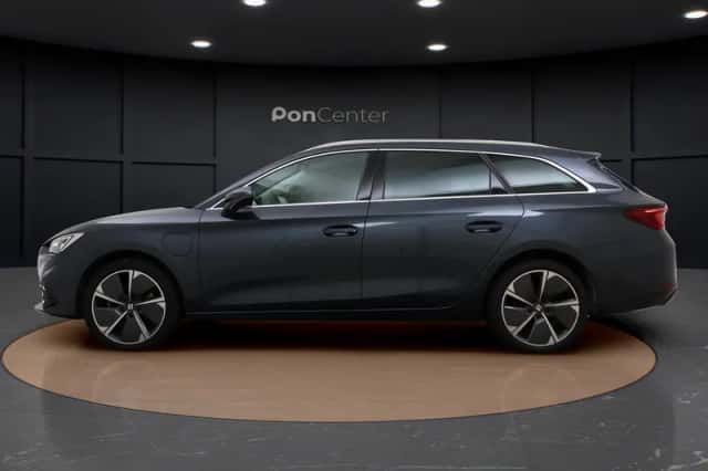 SEAT Leon (2023) thumbnail 6
