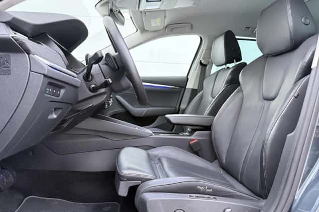 Škoda Octavia (2022) thumbnail 4