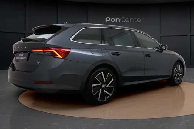 Škoda Octavia (2022) thumbnail 5