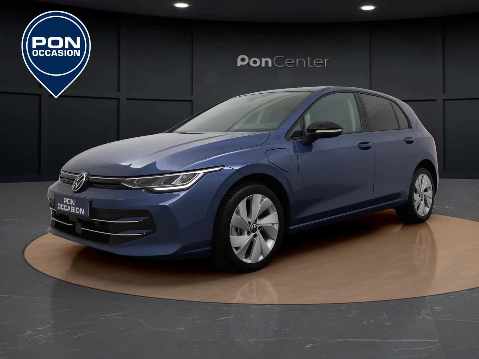 Volkswagen Golf (2025) — foto 1