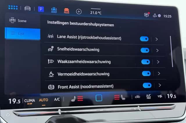 Volkswagen Golf (2025) thumbnail 10