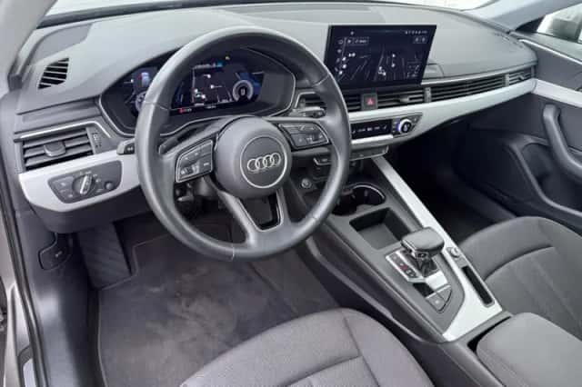 Audi A4 (2022) thumbnail 4