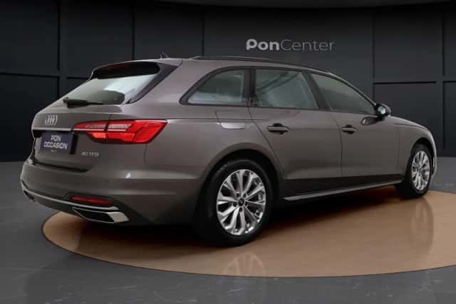 Audi A4 (2022) thumbnail 5