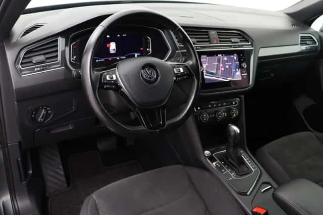 Volkswagen Tiguan (2020) thumbnail 3