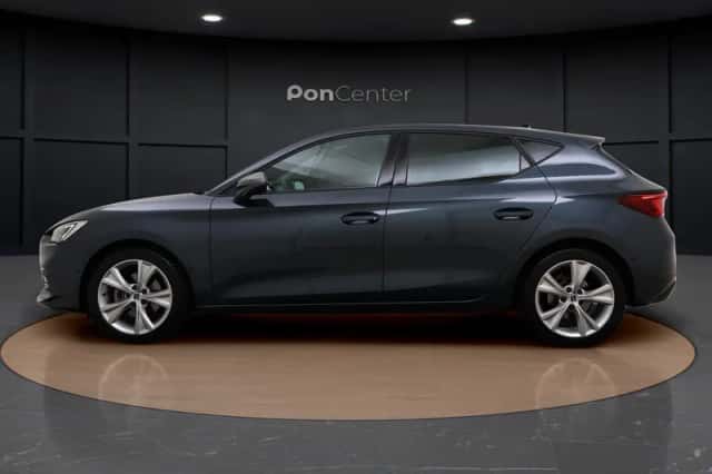 SEAT Leon (2023) thumbnail 6