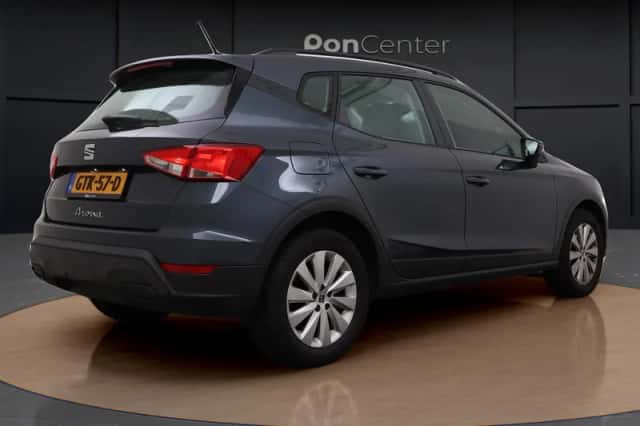 SEAT Arona (2024) thumbnail 5