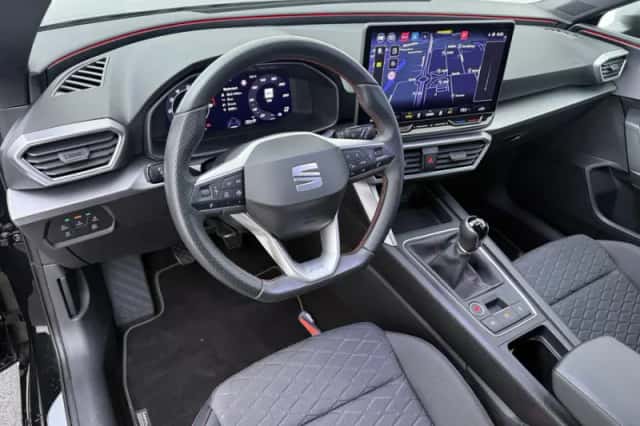 SEAT Leon Sportstourer (2024) thumbnail 4